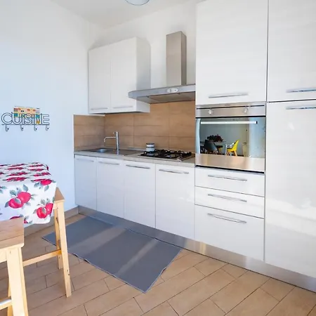 Avola Apartment *